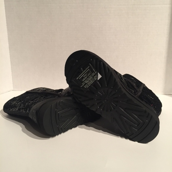 UGG Classic Short Black Sparkles Sequin Sheepskin - Picture 4 of 7